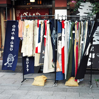 絞りF11 1/100秒　フジカラー・スーパーG100　