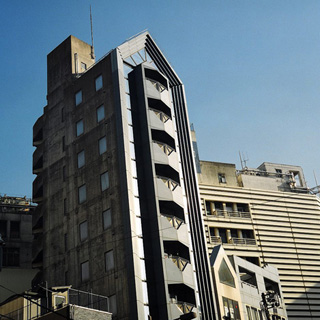 絞りF11 1/100秒　フジカラー・スーパーG100　