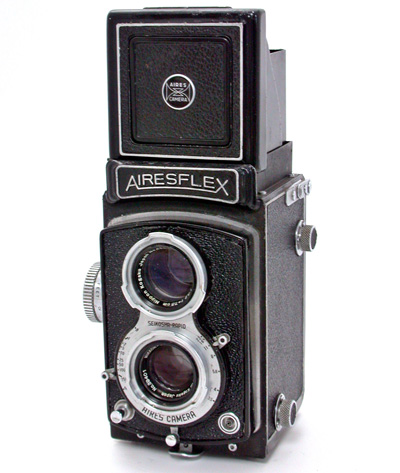 【おすすめ】 【超希少種 ニッコール製レンズ使用‼︎】アイレス オートマット 2眼レフ カメラ フィルムカメラ